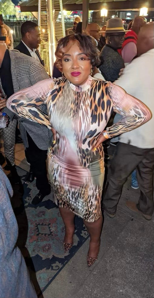 I Set The Trends MIDI Dress
