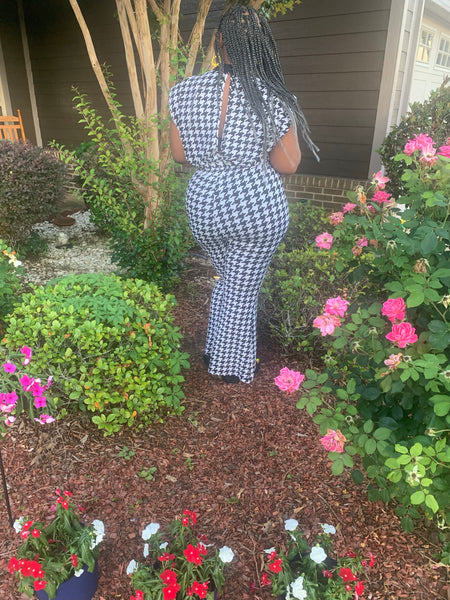Curvy Girl Houndstooth Jumpsuit